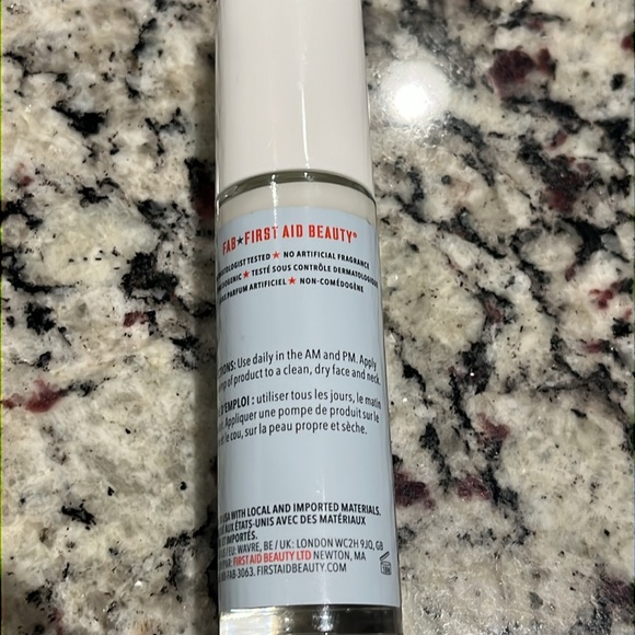 First Aid Beauty Bounce Boosting Serum with Collagen and Peptides 1oz. - Picture 5 of 5